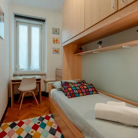 Red Apple Apartman *
